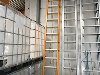 Dubbele aluminium ladder - afbeelding 1 van  4