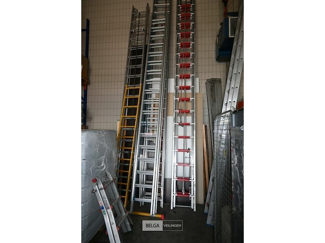 Dubbele aluminium ladder - afbeelding 1 van  5