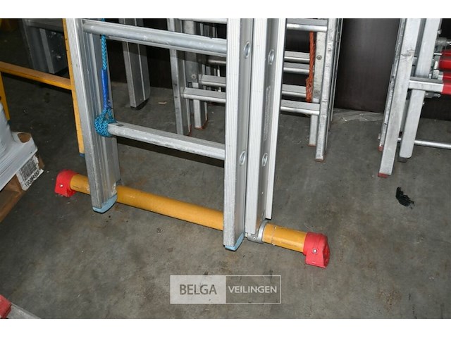 Dubbele aluminium ladder - afbeelding 2 van  5