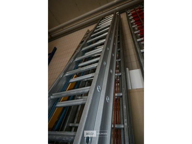 Dubbele aluminium ladder - afbeelding 4 van  5