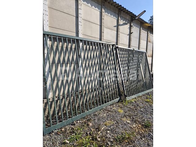 Dubbele barrière 6m40x 2m15 hoog - afbeelding 1 van  8