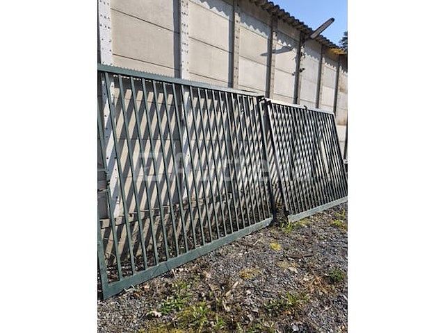 Dubbele barrière 6m40x 2m15 hoog - afbeelding 8 van  8