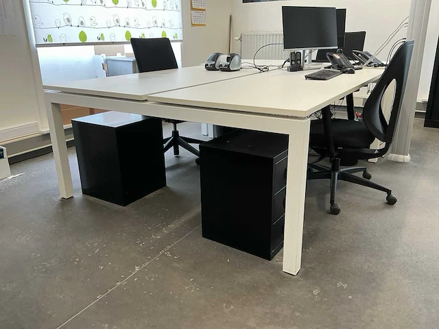 Dubbele bureautafel - afbeelding 1 van  6