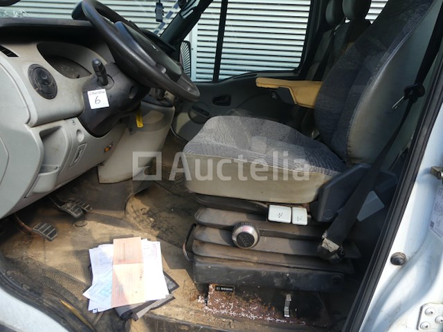 Dubbele cabinewagen met driewegbed renault mascott 160 (2006-148,619 km) (ref:010607-006) - afbeelding 5 van  23