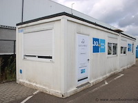 Dubbele container vv dagramen, keuken, sanitair en meubelen