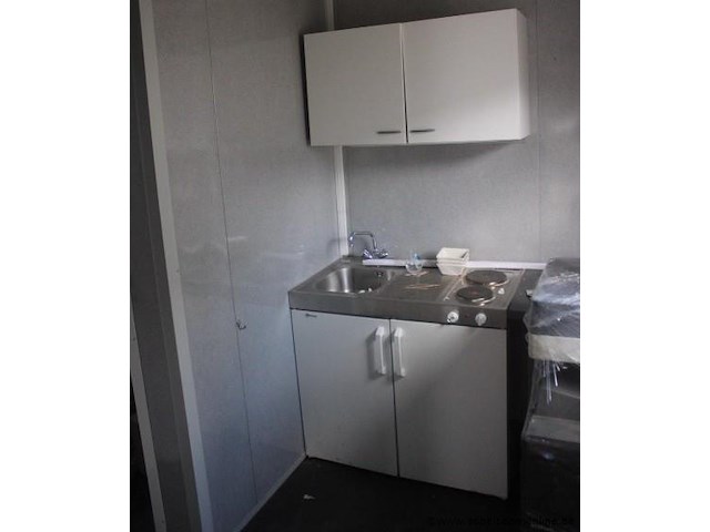 Dubbele container vv dagramen, keuken, sanitair en meubelen - afbeelding 5 van  6