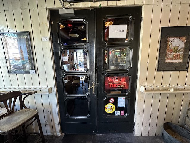 Dubbele eikenhouten deur met glazen inzetstukken - afbeelding 1 van  7