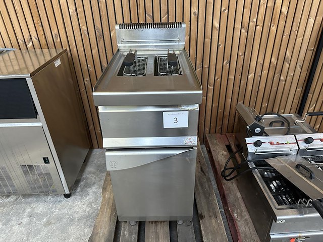 Dubbele friteuse berto`s - afbeelding 1 van  6