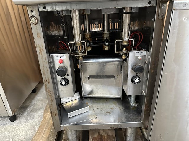 Dubbele friteuse berto`s - afbeelding 6 van  6