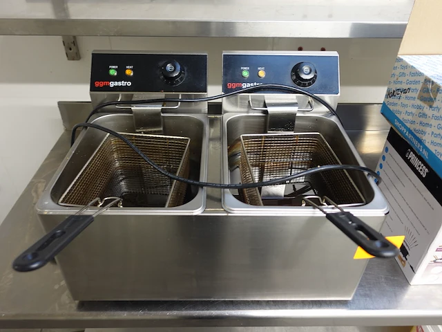 Dubbele friteuse ggmgastro - afbeelding 1 van  2