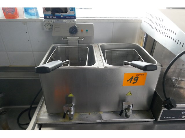 Dubbele friteuse metro - afbeelding 1 van  4