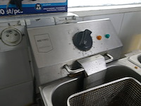 Dubbele friteuse metro - afbeelding 2 van  4