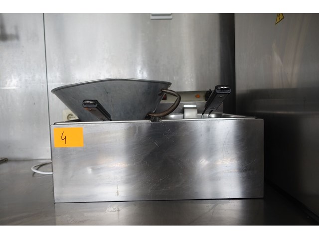 Dubbele friteuse rvs - afbeelding 1 van  3