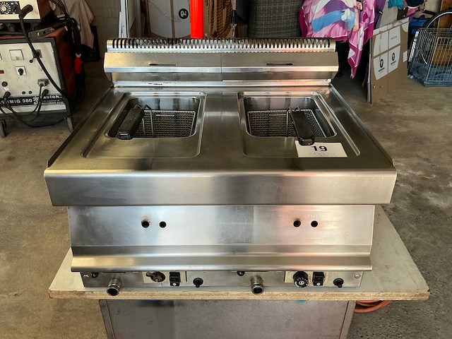 Dubbele gasfriteuse - afbeelding 1 van  4