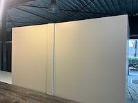 Dubbele houten paskamer - afbeelding 9 van  9