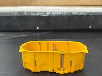 Dubbele inbouwdoos legrand - afbeelding 1 van  3