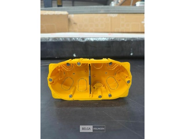 Dubbele inbouwdoos legrand - afbeelding 2 van  3