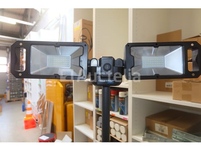 Dubbele led bouwplaats spotlight op scangrip connect statief - afbeelding 4 van  11