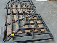 Dubbele metalen poort - afbeelding 1 van  4