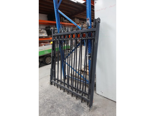 Dubbele metalen poort - afbeelding 4 van  8