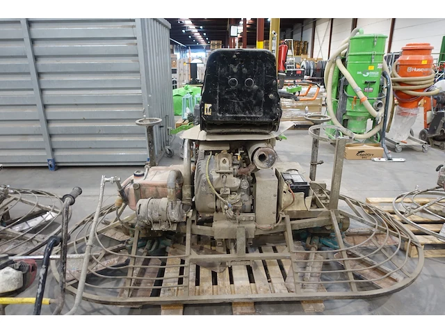 Dubbele ride-on betonpoliermachine b-mac - afbeelding 8 van  14