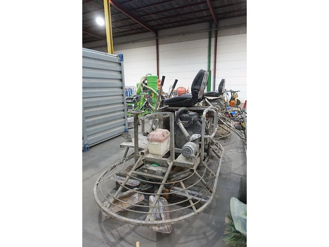 Dubbele ride-on betonpoliermachine b-mac - afbeelding 5 van  10