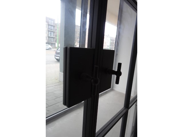 Dubbele smeedwerken deur - afbeelding 2 van  4