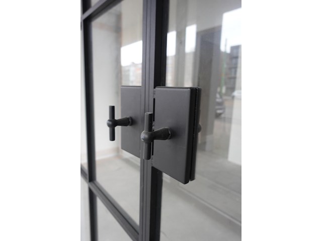 Dubbele smeedwerken deur - afbeelding 3 van  4