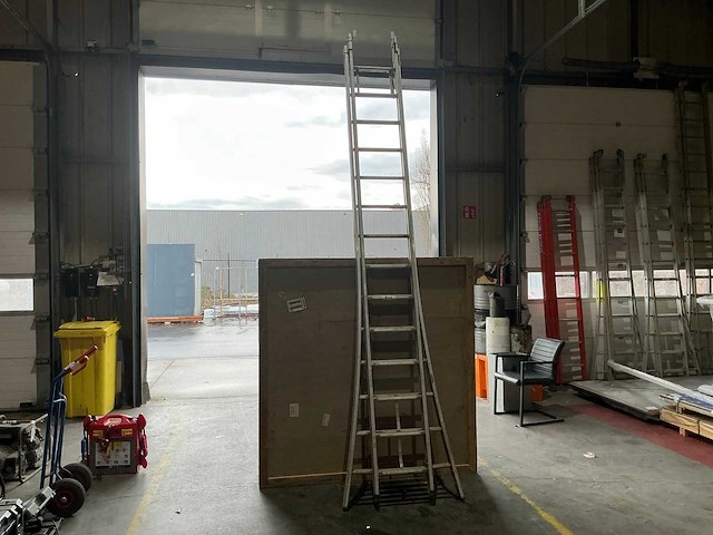 Dubbele steekladder 2x14 - afbeelding 1 van  4