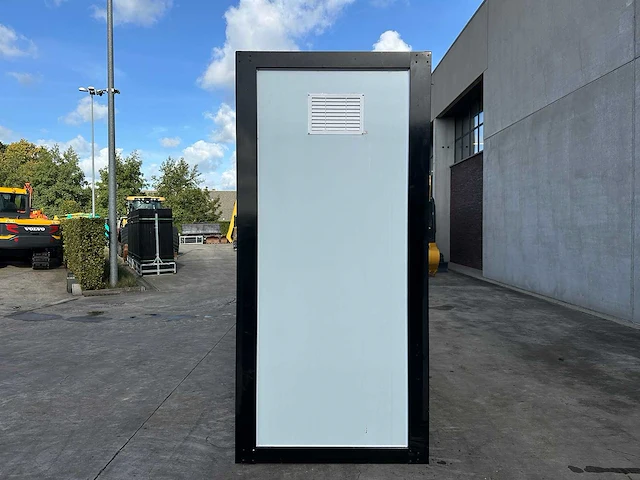 Dubbele toilet cabine - afbeelding 16 van  18