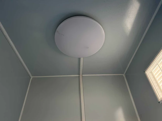 Dubbele toilet cabine - afbeelding 2 van  18