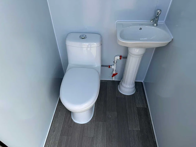 Dubbele toilet cabine - afbeelding 10 van  18