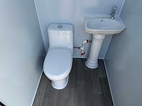 Dubbele toilet cabine - afbeelding 10 van  18