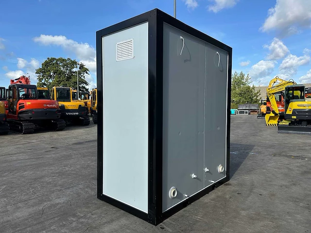 Dubbele toilet cabine - afbeelding 10 van  18