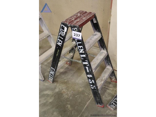 Dubbele trapladder - diverse maten - afbeelding 1 van  2