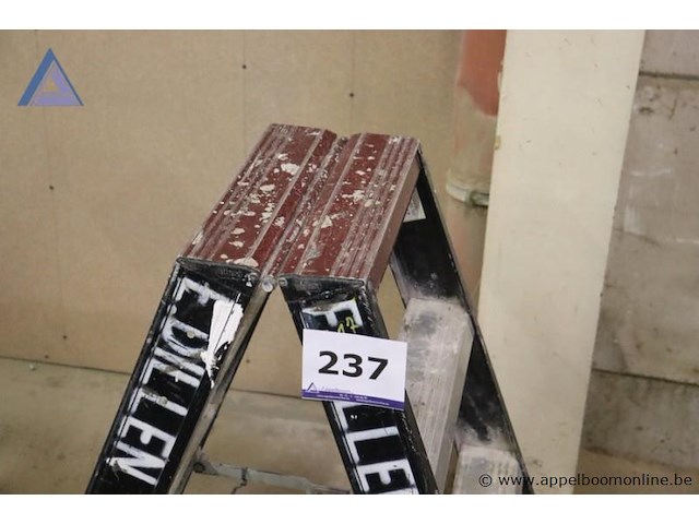 Dubbele trapladder - diverse maten - afbeelding 2 van  2