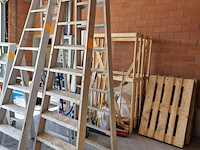 Dubbele trapladder solide - afbeelding 1 van  4