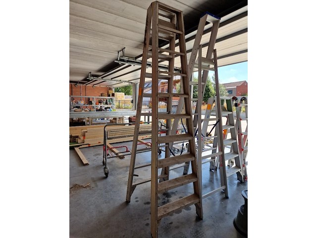 Dubbele trapladder solide - afbeelding 3 van  4