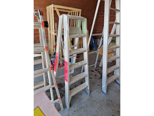 Dubbele trapladder solide - afbeelding 5 van  6