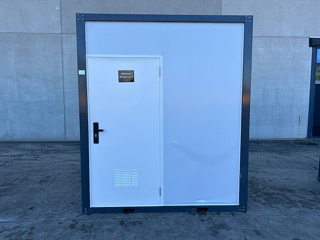 Dubbele wc-cabine nieuw - afbeelding 1 van  1