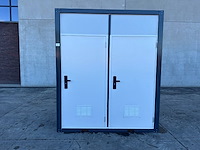 Dubbele wc cabine - afbeelding 1 van  1