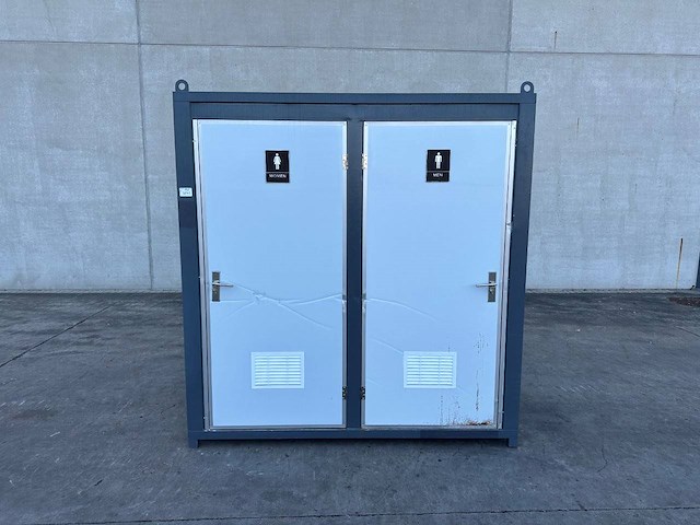 Dubbele wc cabine - afbeelding 1 van  1