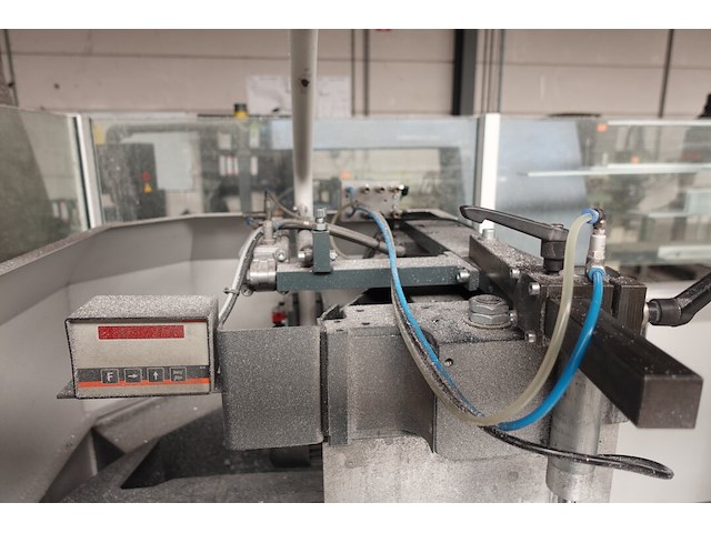 Dubbele zaagmachine elumatec - afbeelding 3 van  14