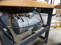Dubbelnaalds naaimachine dürkopp adler - afbeelding 5 van  6
