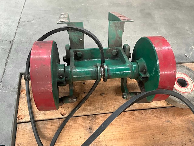 Dubbelsteens slijpmolen met elektromotor acec - afbeelding 12 van  18