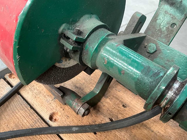 Dubbelsteens slijpmolen met elektromotor acec - afbeelding 14 van  18