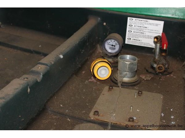 Dubbelwandige kunststof brandstoftank - afbeelding 2 van  3