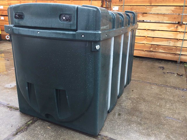 Dubbelwandige kunststof mazouttank met dieselpomp - afbeelding 3 van  8