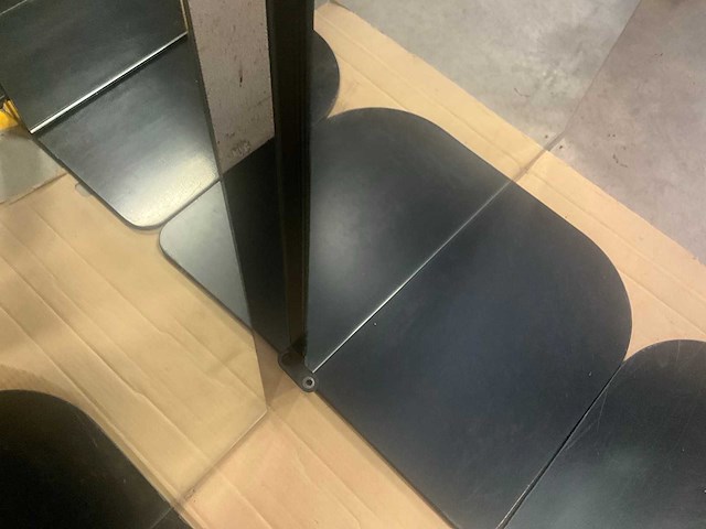 Dubbelzijdige 2-delige passpiegel op metalen voet - afbeelding 16 van  17