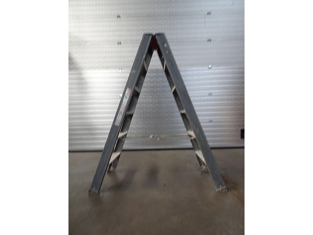 Dubbelzijdige ale trapladder altrex - afbeelding 2 van  2